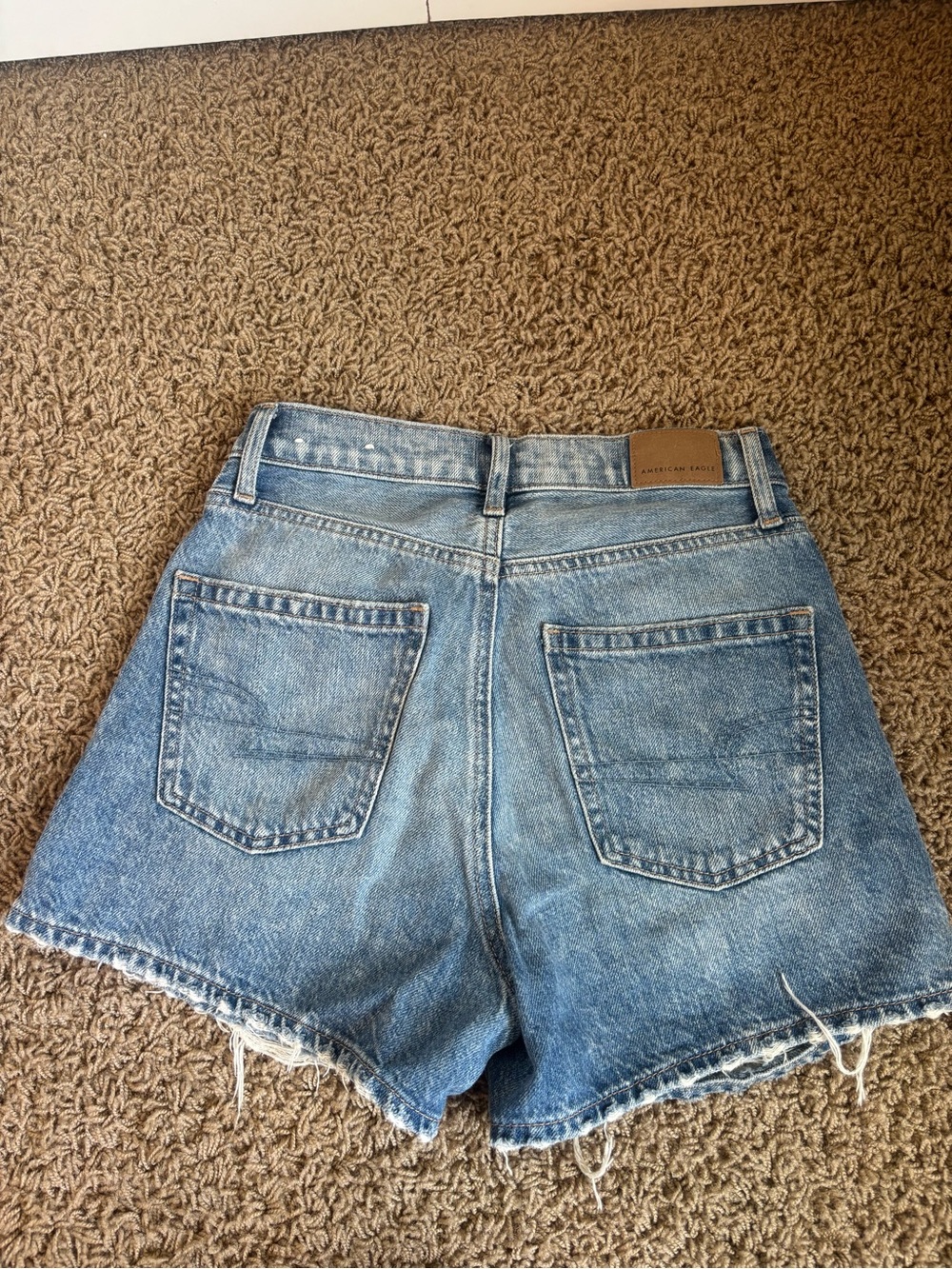 American Eagle Outfitters Light Wash Distressed Denim Cutoff Shorts - Picture 4 of 4